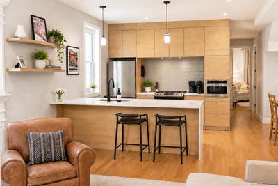 /international/us/297-clifton-place-brooklyn-ny-110108302405/