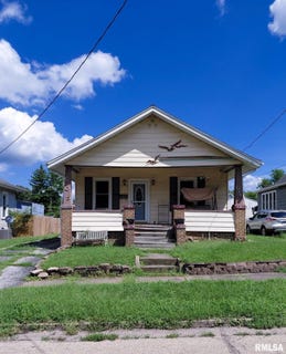 /international/us/505-baxter-court-canton-il-110119984710/