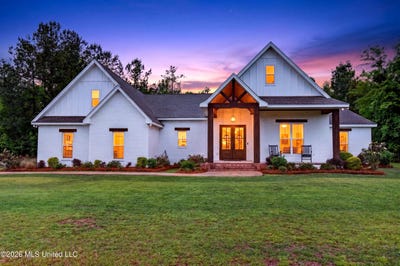 /international/us/49-whistlestop-sumrall-ms-110107841880/