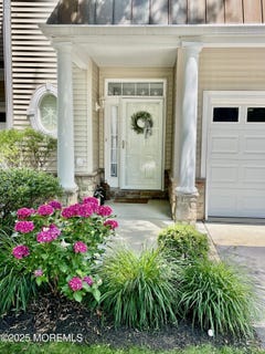 /international/us/8-bay-breeze-court-manahawkin-nj-110100583611/