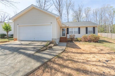 /international/us/107-brookside-circle-honea-path-sc-110106810915/