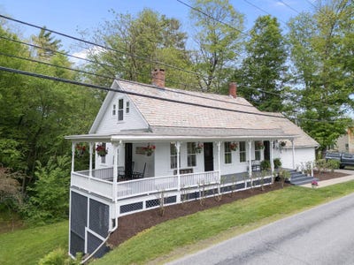 /international/us/410-school-street-westminster-vt-110108498490/