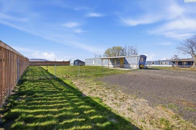 /international/us/31404-e-kennedy-rd-unit-19-benton-city-wa-110107056140/