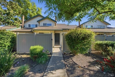 /international/us/1017-copeland-creek-drive-rohnert-park-ca-110107939450/