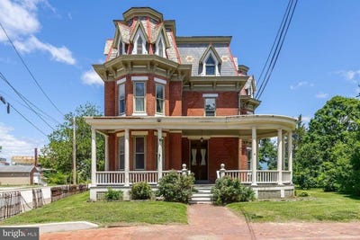 /international/us/100-w-broadway-salem-nj-110108579897/