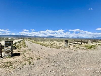 /international/us/1737-e-armstrong-dr-panguitch-ut-110108207392/