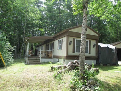 /international/us/15-wallbridge-way-milton-nh-110110333475/