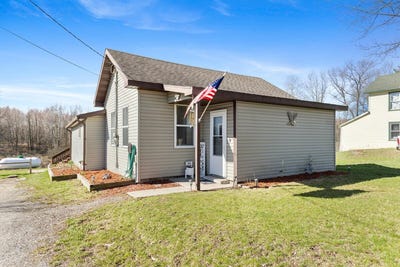 /international/us/517-w-fenwick-road-fenwick-mi-110107282534/