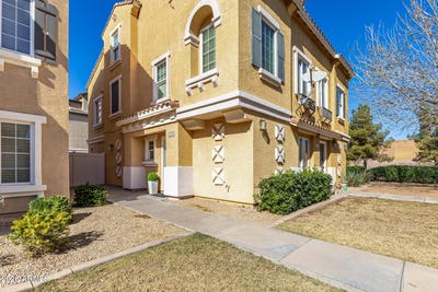 /international/us/4330-e-jasper-drive-gilbert-az-110105414158/
