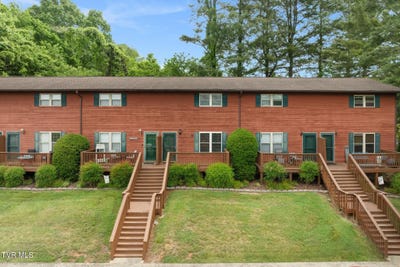 /international/us/j-a-hodge-rd-461-piney-flats-tn-110108468916/