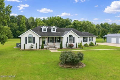 /international/us/159-channing-cove-lexington-tn-110108664224/