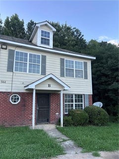 /international/us/944-old-mill-point-monroe-ga-110109498196/