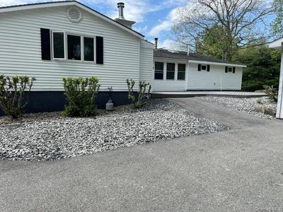 /international/us/100-decker-road-wallkill-ny-110108300529/