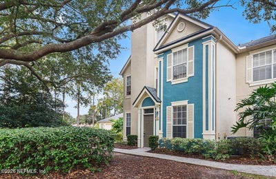 /international/us/13703-richmond-park-drive-n-jacksonville-fl-110108335872/