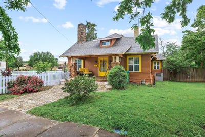 /international/us/901-8th-street-honey-grove-tx-110107438157/