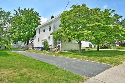 /international/us/124-lincoln-avenue-niles-oh-110108626516/