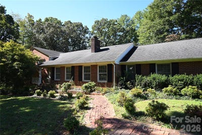/international/us/1308-laurel-street-ne-valdese-nc-110120151392/