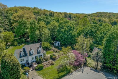 /international/us/16-sunset-view-drive-west-nyack-ny-110107776900/