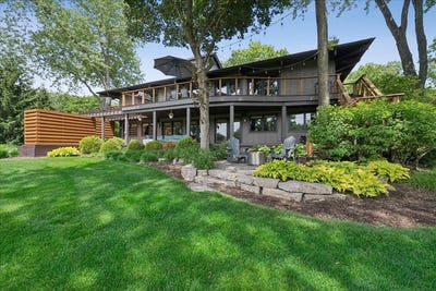 /international/us/83-lakeview-parkway-barrington-il-110108875829/