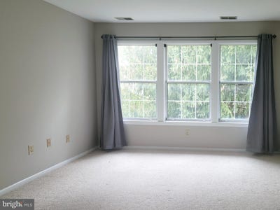 /international/us/108-wrangel-wrangel-court-princeton-nj-110099084486/
