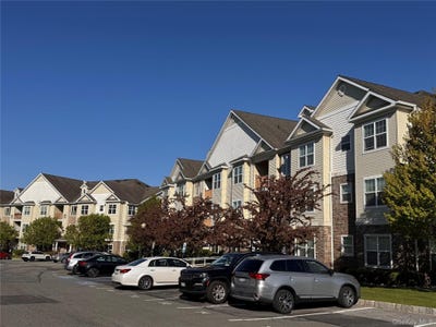 /international/us/935-tower-ridge-circle-middletown-ny-110107834010/