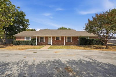/international/us/6880-sandy-beach-road-azle-tx-110120105237/