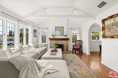 /international/us/7737-norton-ave-west-hollywood-ca-110107406498/
