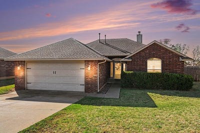/international/us/986-olde-town-drive-piedmont-ok-110120610997/