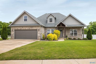 /international/us/55-rolling-brook-drive-rogersville-al-110107883023/