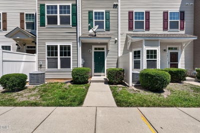 /international/us/11100-gwynn-oaks-drive-raleigh-nc-110108628966/