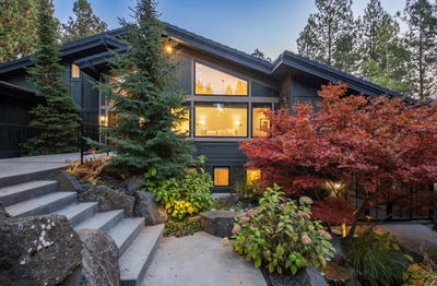 /international/us/8502-s-southfork-ln-spokane-wa-110107926717/