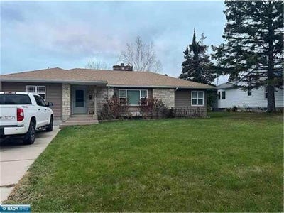 /international/us/27-s-5th-street-w-aurora-mn-110107033291/