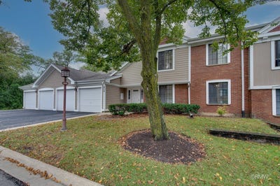 /international/us/404-sandalwood-lane-schaumburg-il-110119987121/
