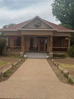 /international/us/400-cain-street-quanah-tx-110108203969/