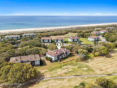 /international/us/31-foxfire-trace-caswell-beach-nc-110107052637/