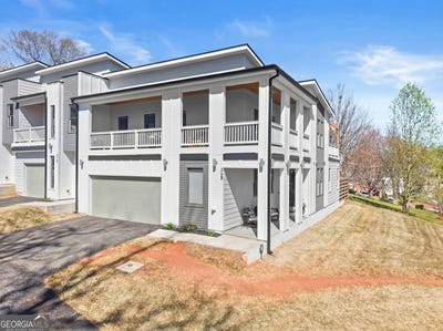 /international/us/368-forrest-avenue-gainesville-ga-110106479222/