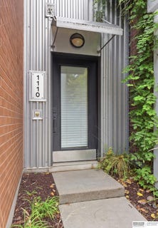 /international/us/1110-marcy-plaza-omaha-ne-110110280649/