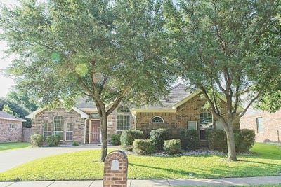 /international/us/105-galloping-trail-forney-tx-110108976404/