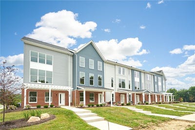 /international/us/596-mull-avenue-unit-8-akron-oh-110095984143/