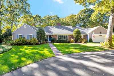 /international/us/79-green-dunes-drive-centerville-ma-110120720909/