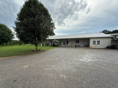 /international/us/2975-bethlehem-church-rd-mount-hermon-ky-110101113945/
