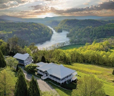 /international/us/125-135-river-ridge-dr-pearisburg-va-110106700142/