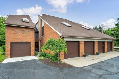 /international/us/4705-mayfield-road-south-euclid-oh-110108269252/