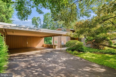 /international/us/129-locust-grove-road-bryn-mawr-pa-110119413042/