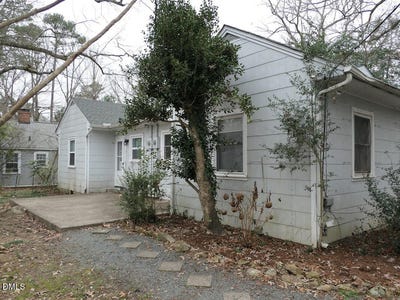 /international/us/3-valentine-lane-chapel-hill-nc-110106324638/
