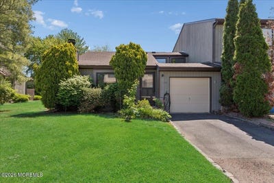 /international/us/107-bowne-court-matawan-nj-110108057876/