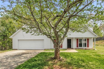 /international/us/4002-sourgum-court-greensboro-nc-110107309176/