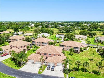 /international/us/19977-lake-vista-circle-unit-17d-lehigh-acres-fl-110101429922/