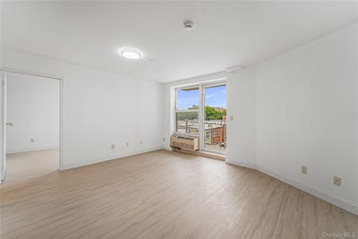 /international/us/81-15-queens-boulevard-elmhurst-ny-110108497244/