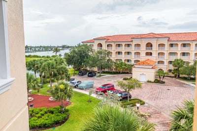 /international/us/19-harbour-isle-drive-w-fort-pierce-fl-110100615433/
